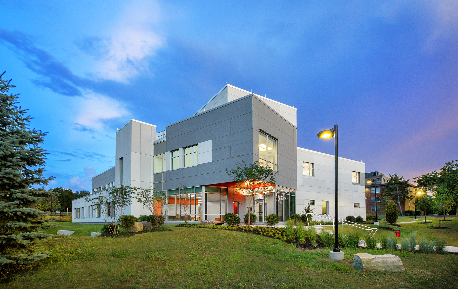 1. SUNY New Paltz EIH 696 med