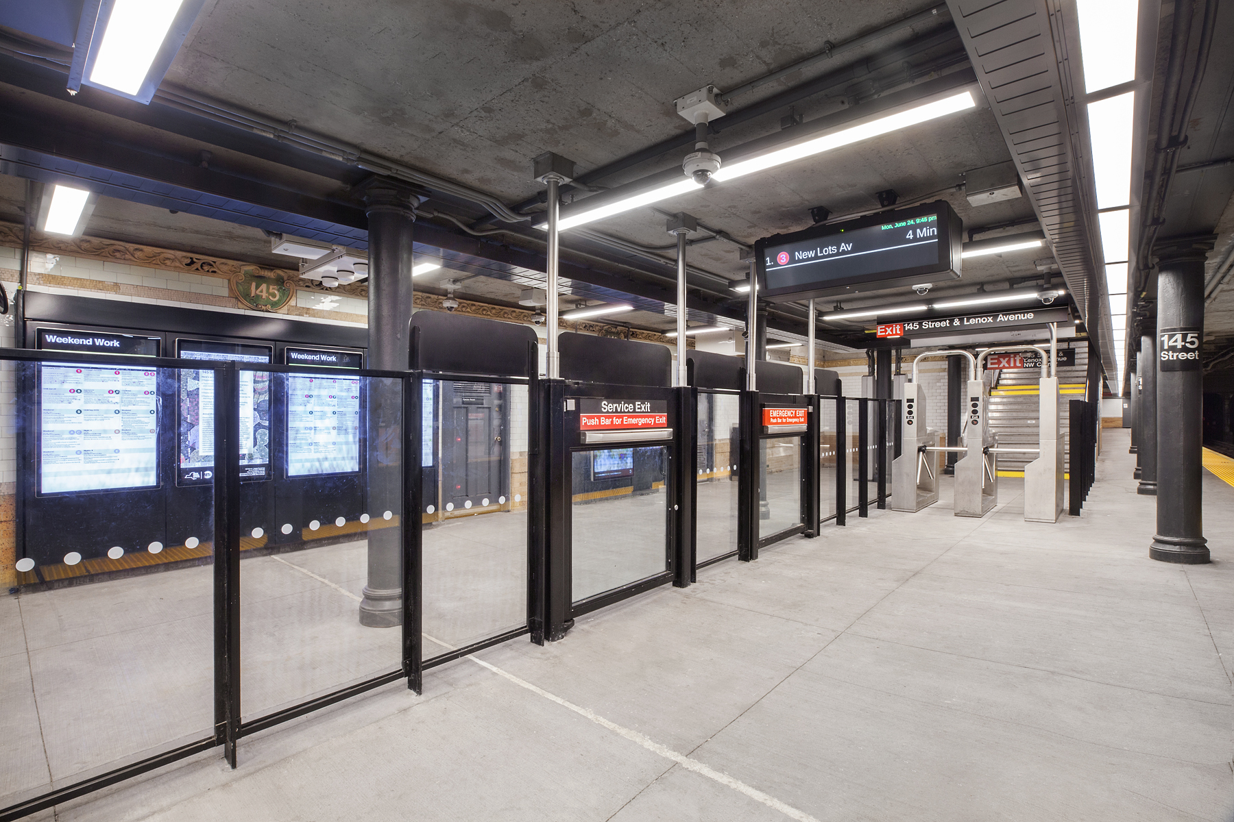 145th St. Subway Station 252 med