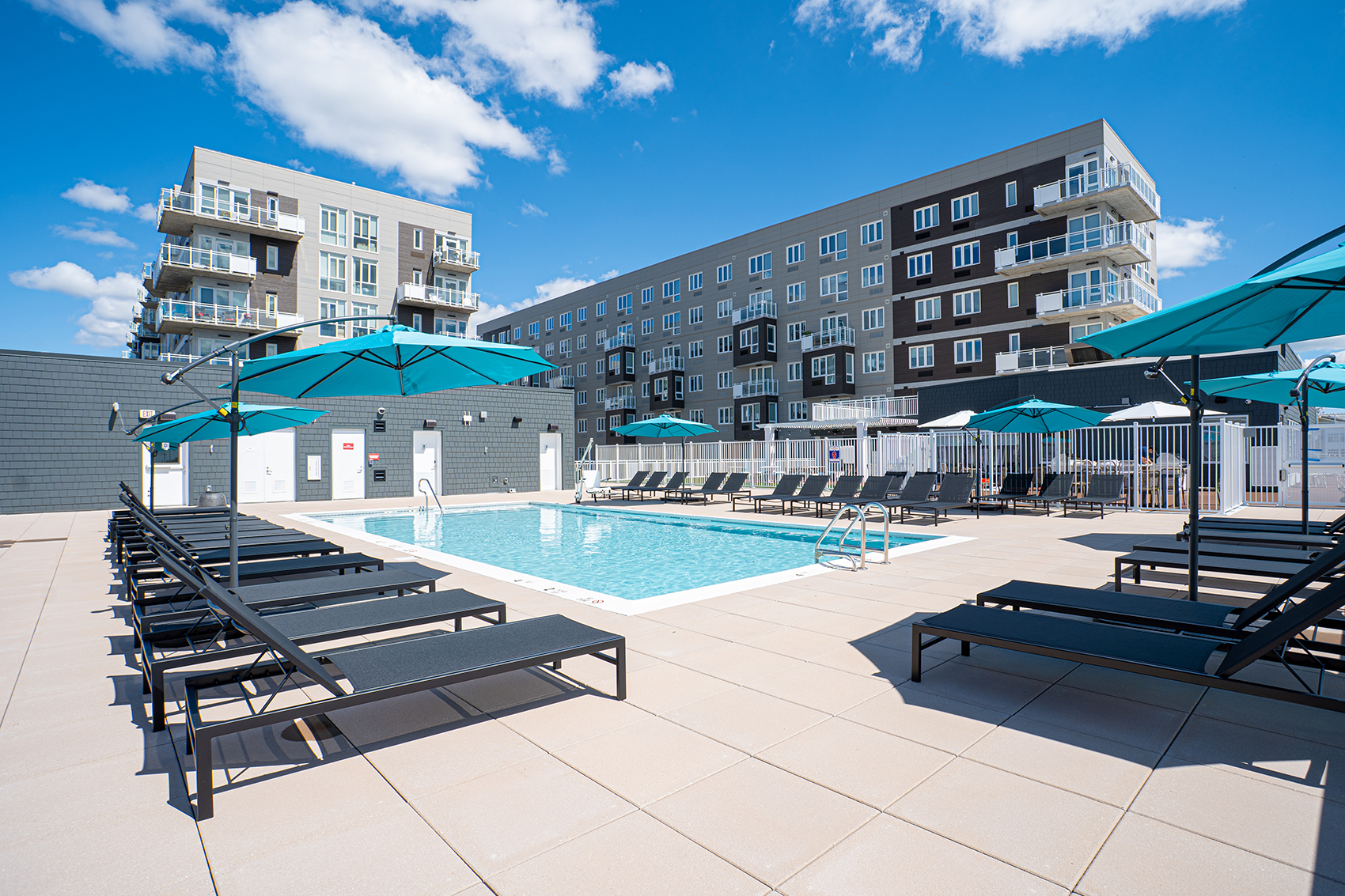 Amenity.Pool-and-deck.09.07.2021-5